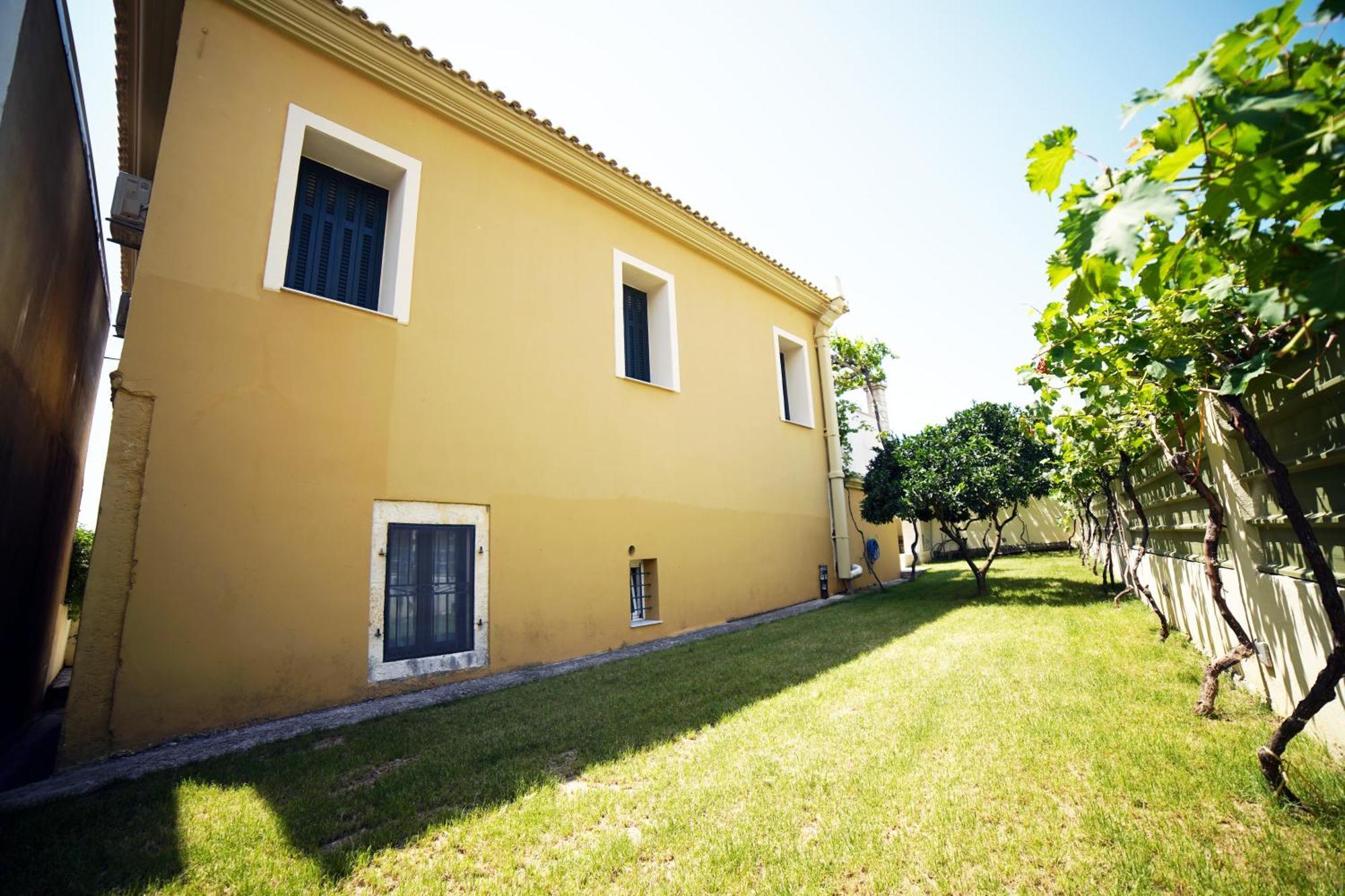 Palairos Historic Property Exterior photo