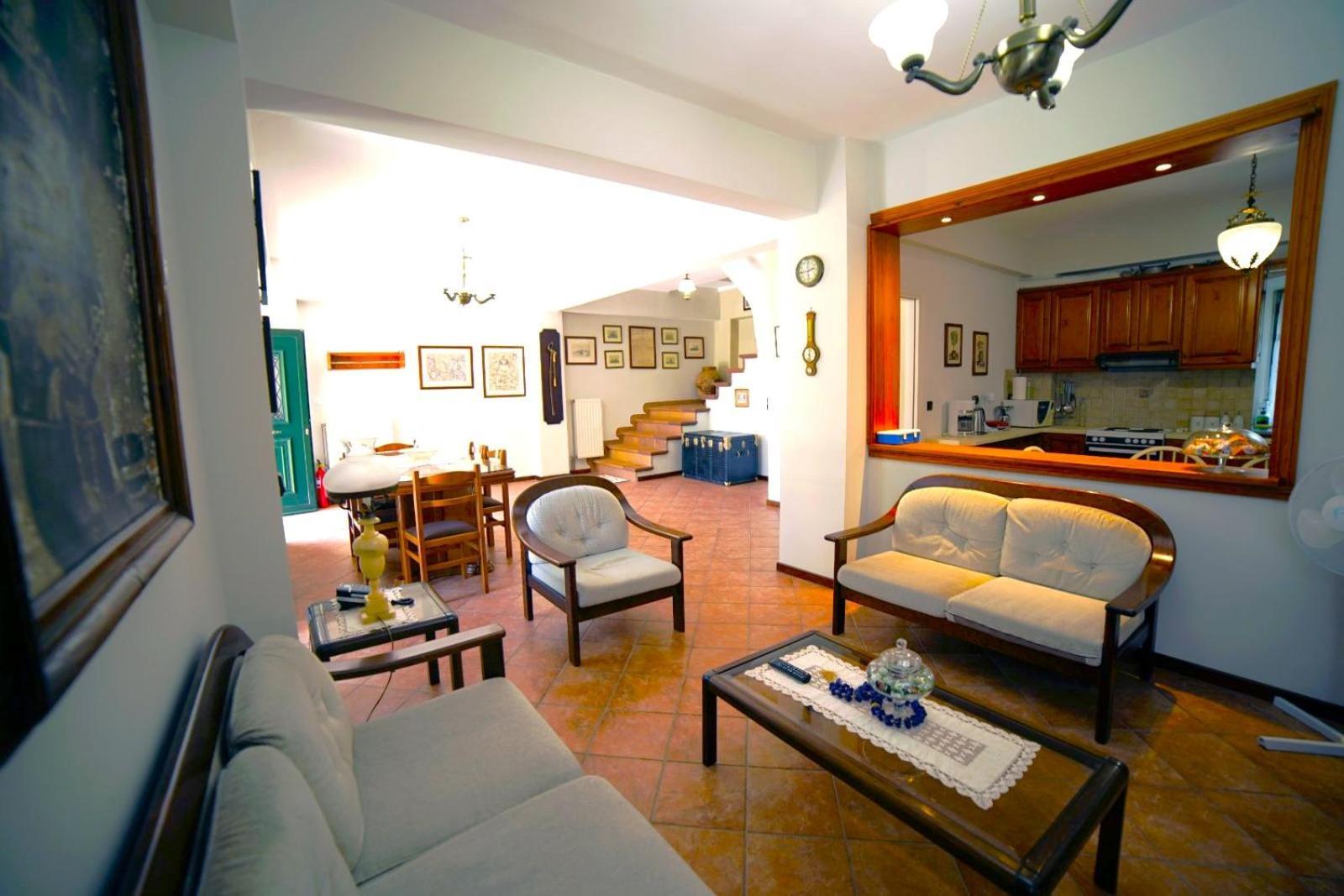 Palairos Historic Property Exterior photo